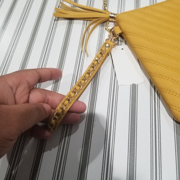 Dandelion Yellow Quilted Chevron Ribbed Crossbody Bag with Gold Chain & Tassel - Picture 4 of 16